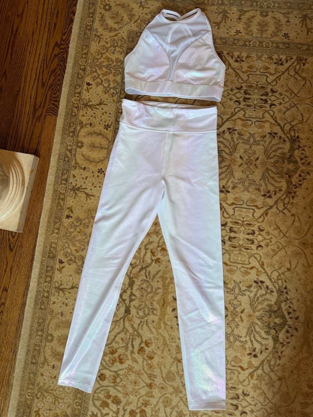 Carbon38 Iridescent White Workout Set - High Neck Bra & Leggings
